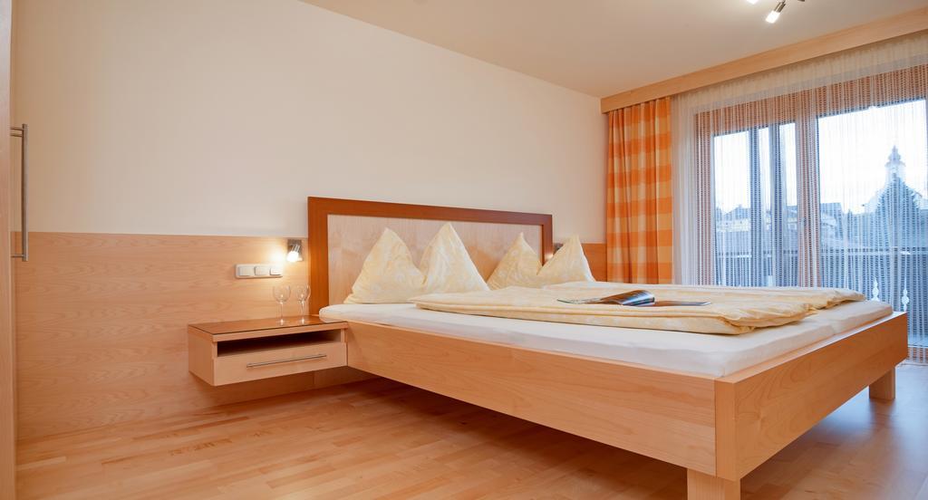 Hubertushof Hotel Latschach ober dem Faakersee ภายนอก รูปภาพ