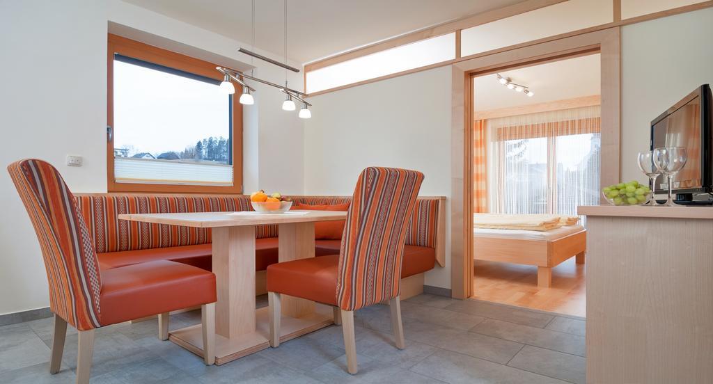 Hubertushof Hotel Latschach ober dem Faakersee ภายนอก รูปภาพ