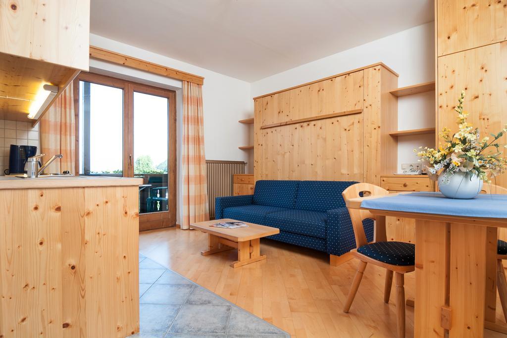 Hubertushof Hotel Latschach ober dem Faakersee ภายนอก รูปภาพ