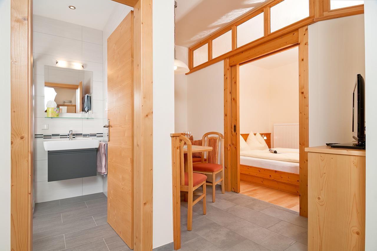 Hubertushof Hotel Latschach ober dem Faakersee ภายนอก รูปภาพ